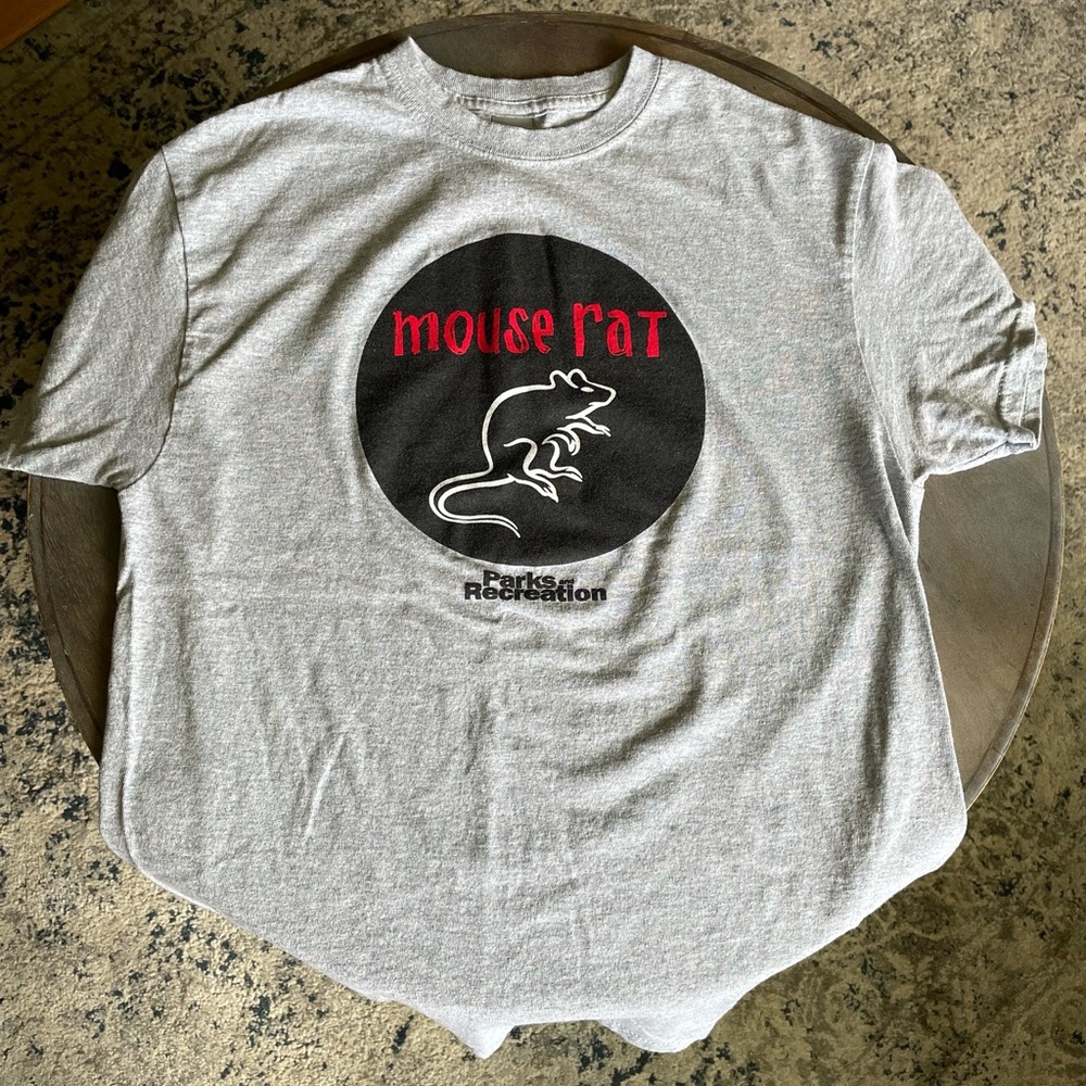 Parks & Recreation Official Gray Mouse Rat T Shirt M